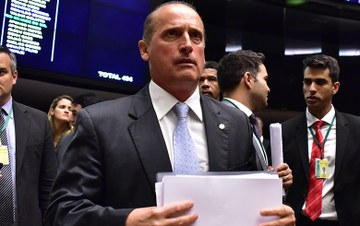 Como está, é óbvio que a reforma da Previdência não passa', diz Onyx Lorenzoni