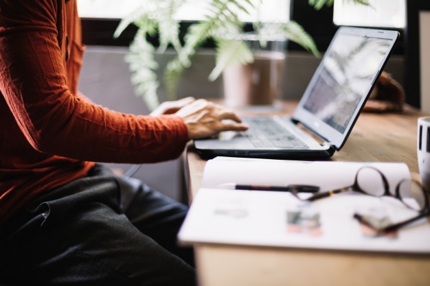 Diferenças salariais comprovadas em ação trabalhista permite revisão de benefício