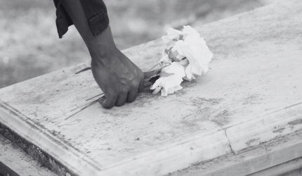 FGTS e verbas rescisórias de empregado falecido devem ser pagos apenas a dependentes habilitados no INSS