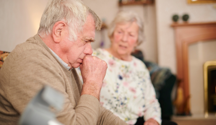 Recebi auxílio-doença por 2 anos, quando então fora convertido o meu benefício em Aposentadoria por invalidez. Percebi que houve uma diminuição no meu salário de contribuição e me disseram que teria direito a uma revisão. Isso é possível?